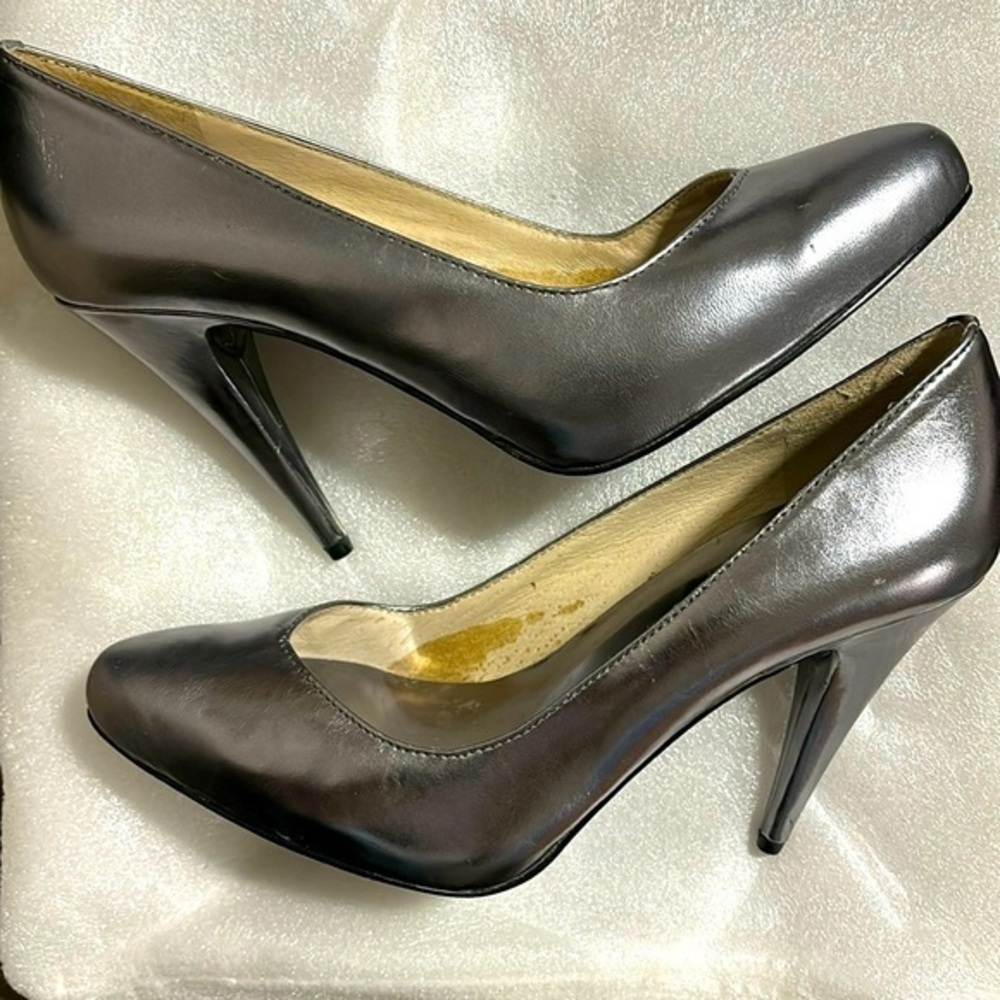 Michael Kors gray pump evening wear, evening wear